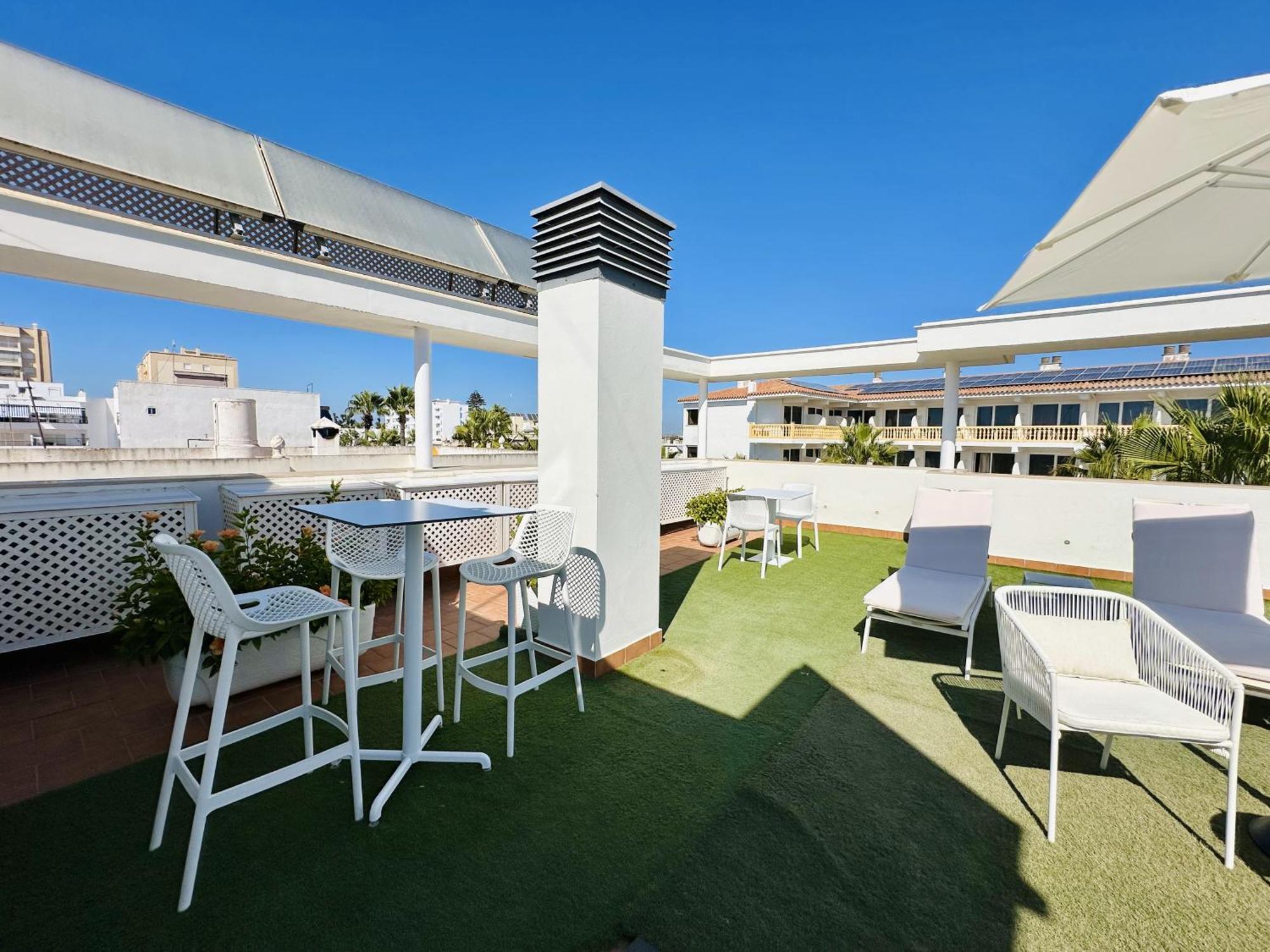 Marina Luz Apartahotel