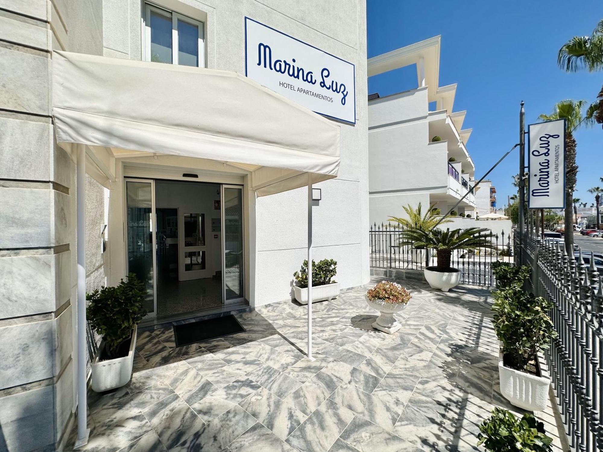 Marina Luz Apartahotel